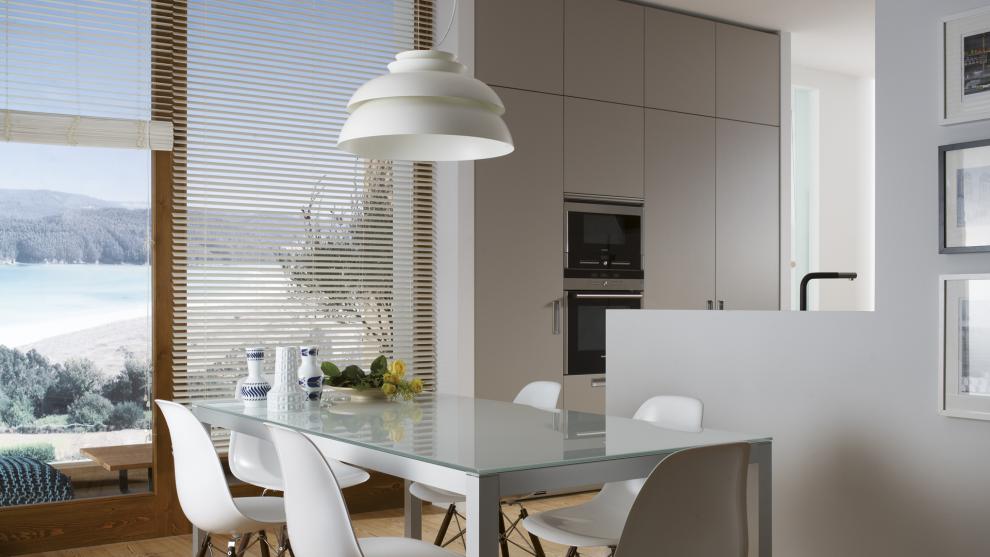 slide_santos-cocinas-seda-laminado-zona-comedor