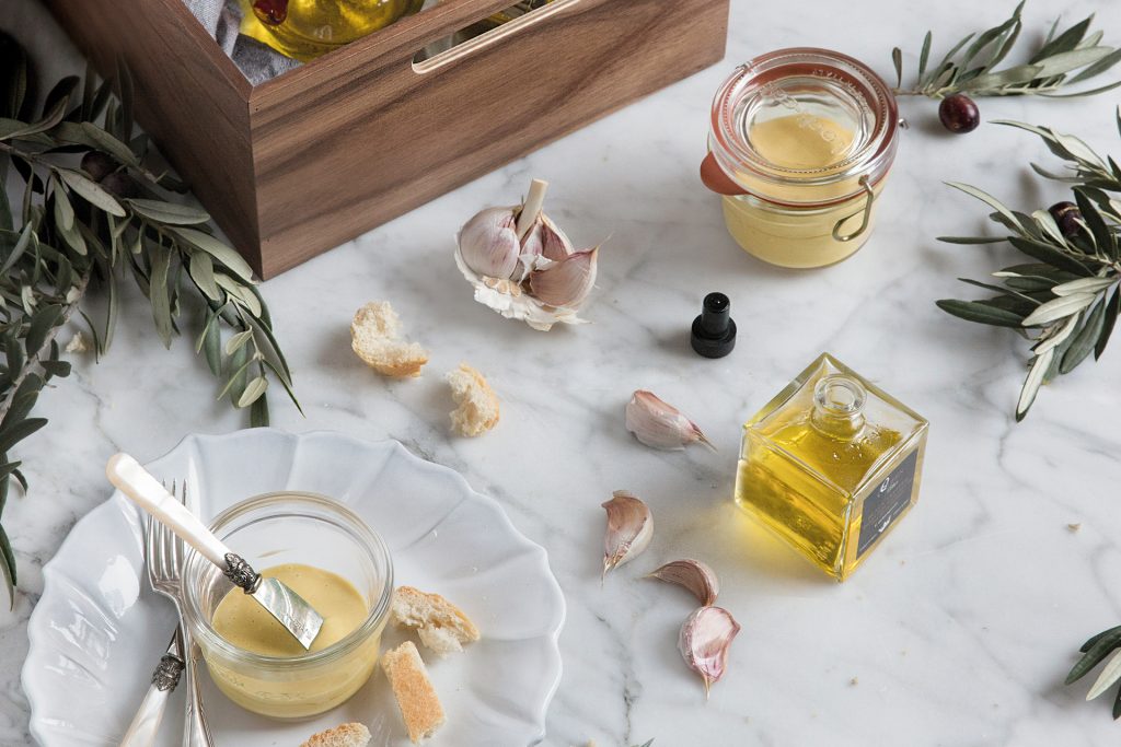 Receita de molho aioli no calendário 2019 de cozinhas Santos
