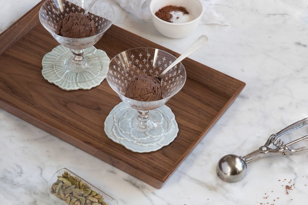 Recette de glace au chocolat et à la cardamome au calendrier 2019 des cuisines Santos