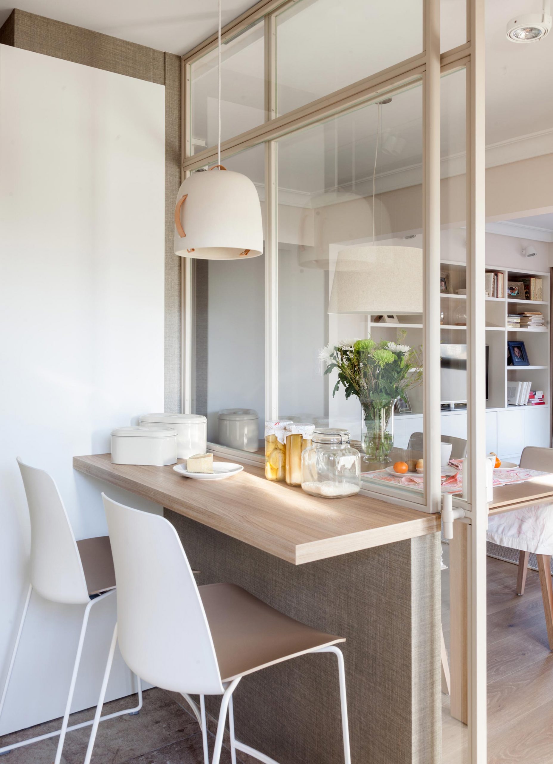 Cozinhas Santos em espaços pequenos, pela designer Natalia Zubizarreta