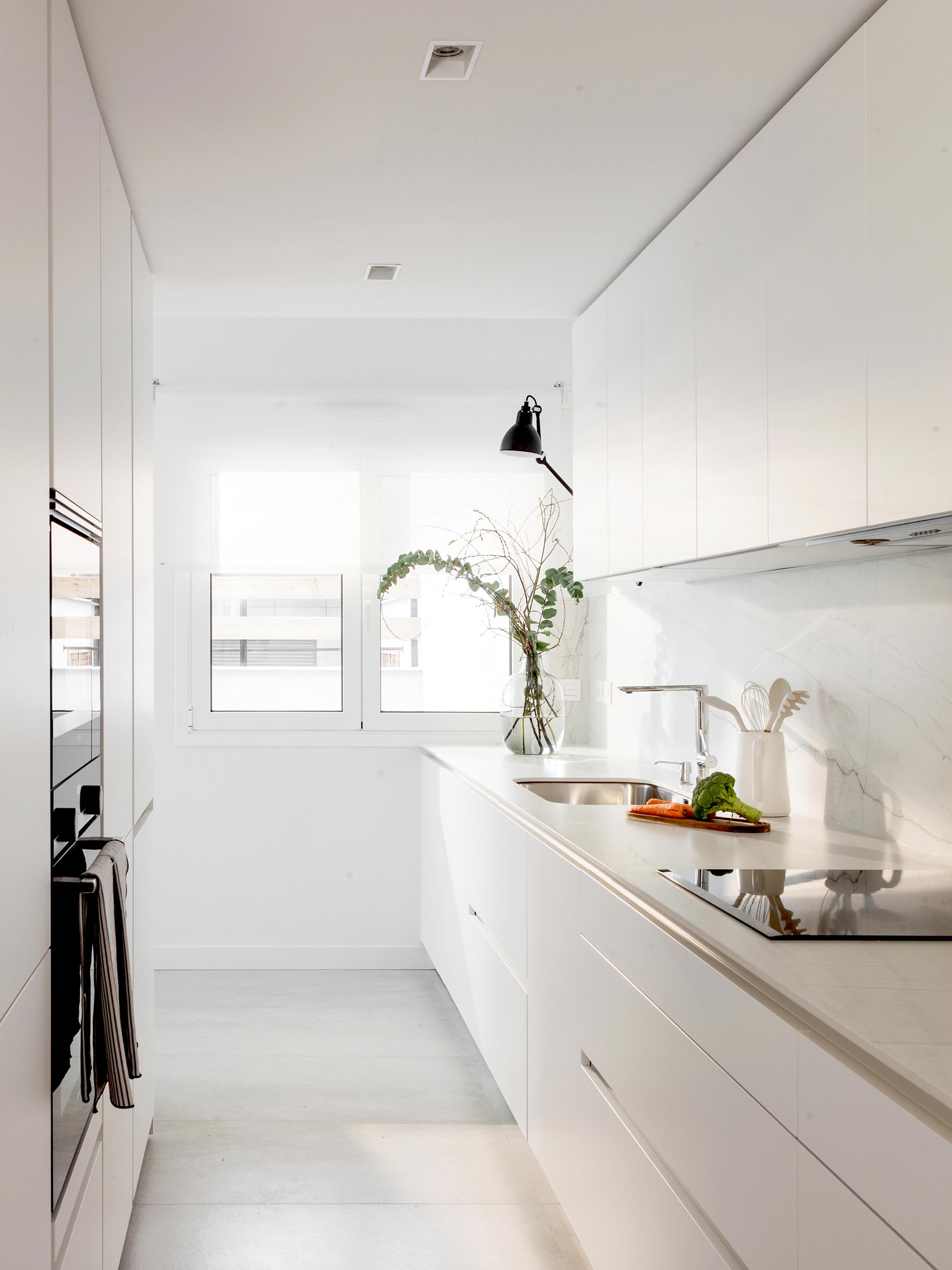 Cozinhas Santos em espaços pequenos, pela designer Natalia Zubizarreta