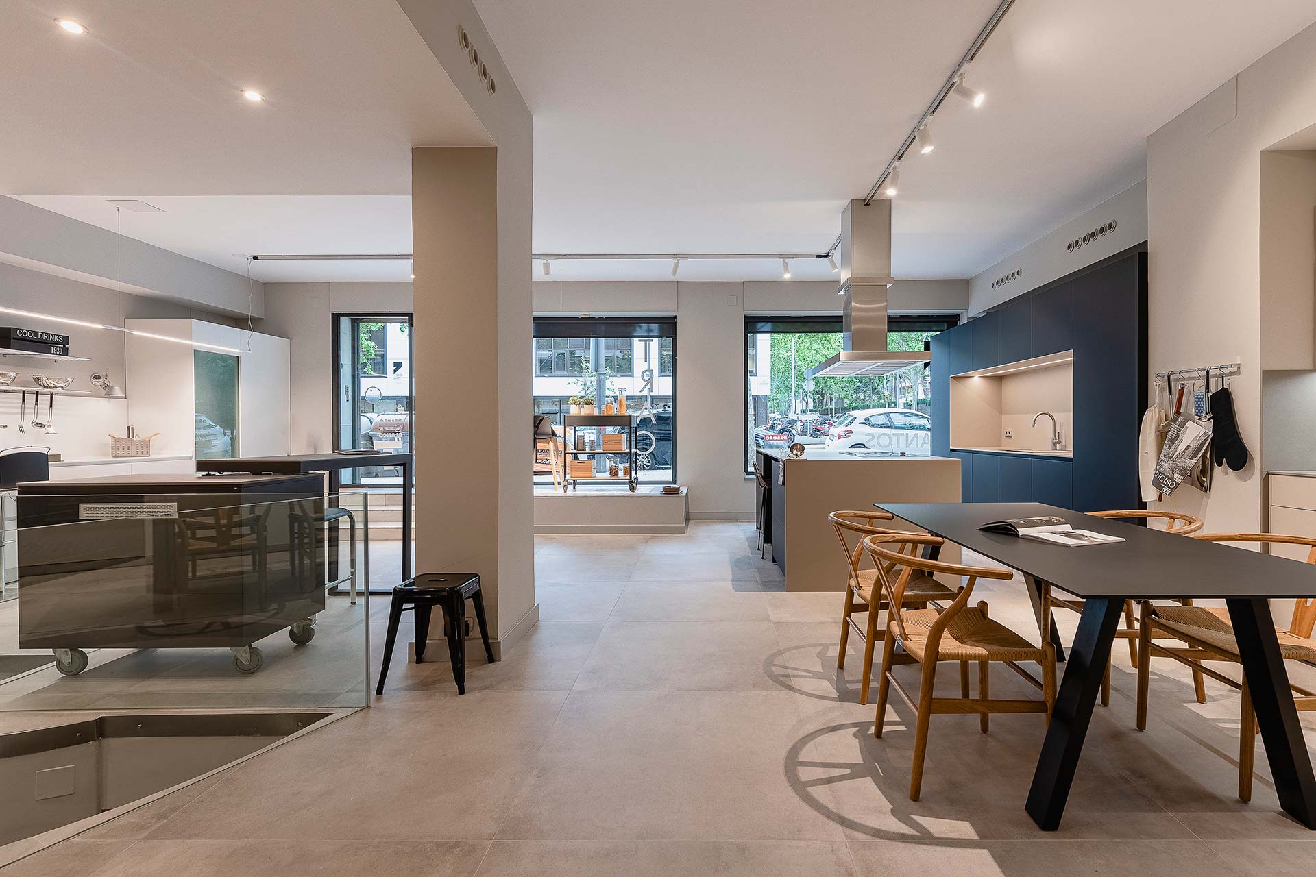 Traç Cuines celebrates 25 years as a Santos distributor and presents its new showroom