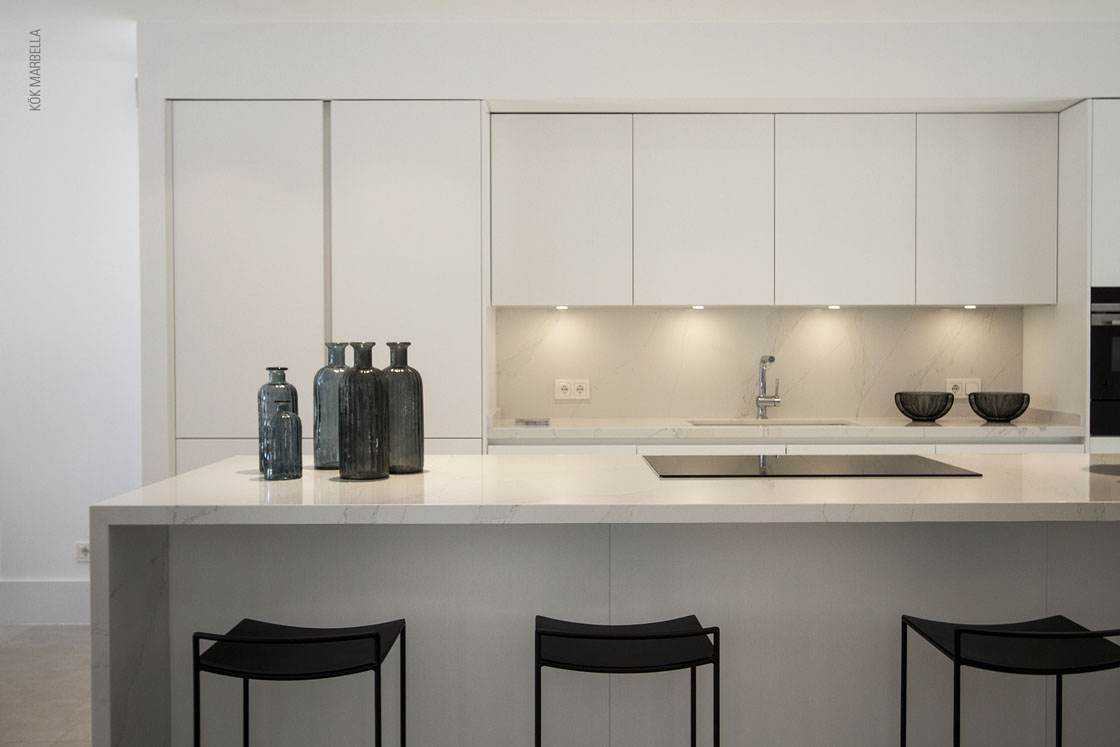 Santos systems to illuminate kitchens inside and out