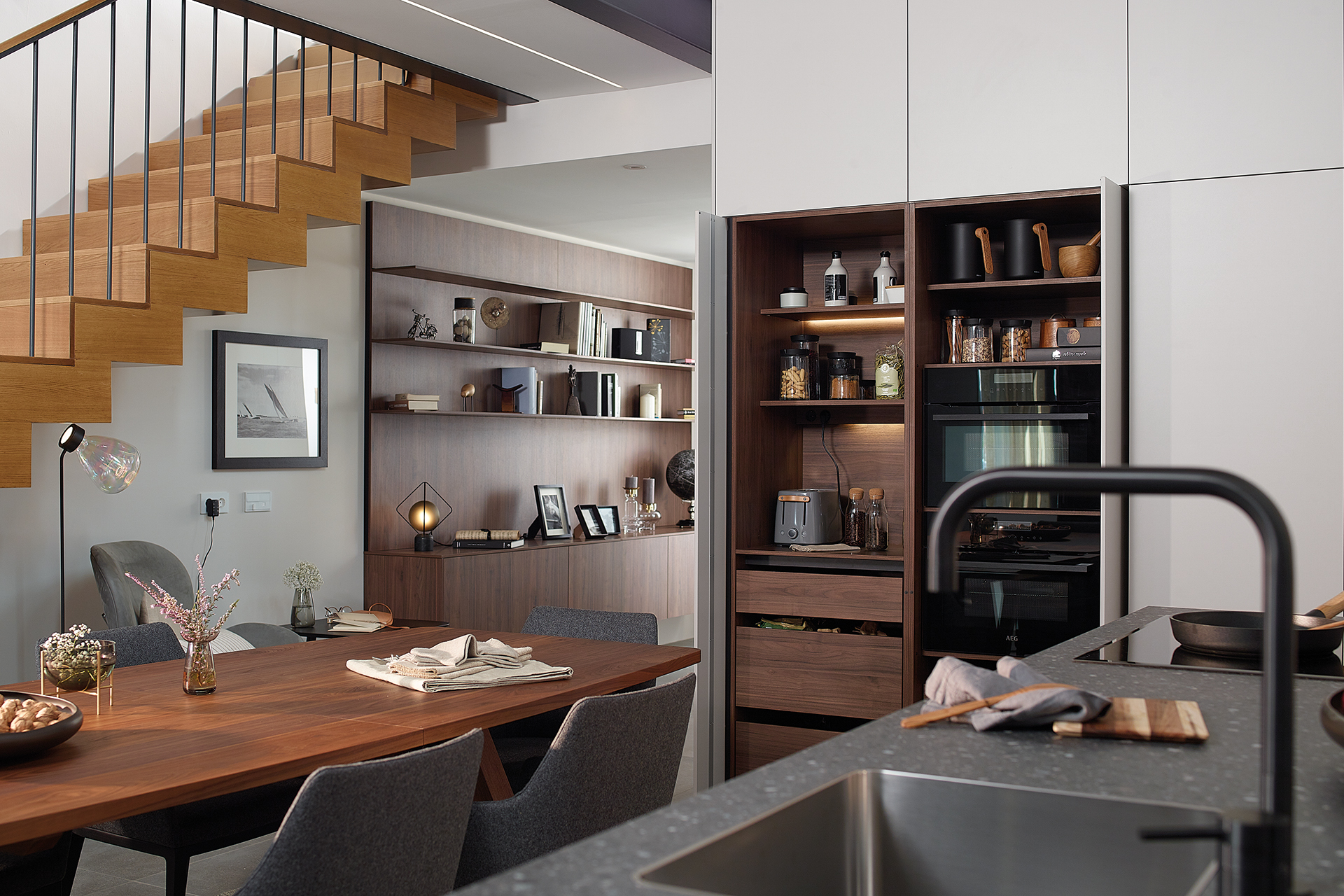 Living: the new line of Santos furniture for daytime living area