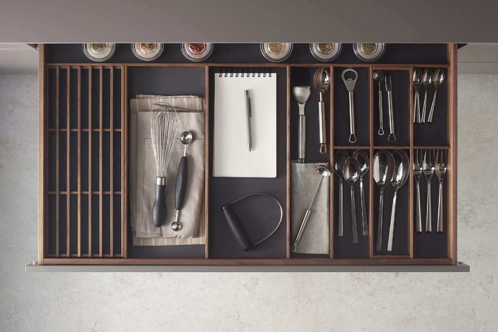 Accessories for Santos kitchen drawers