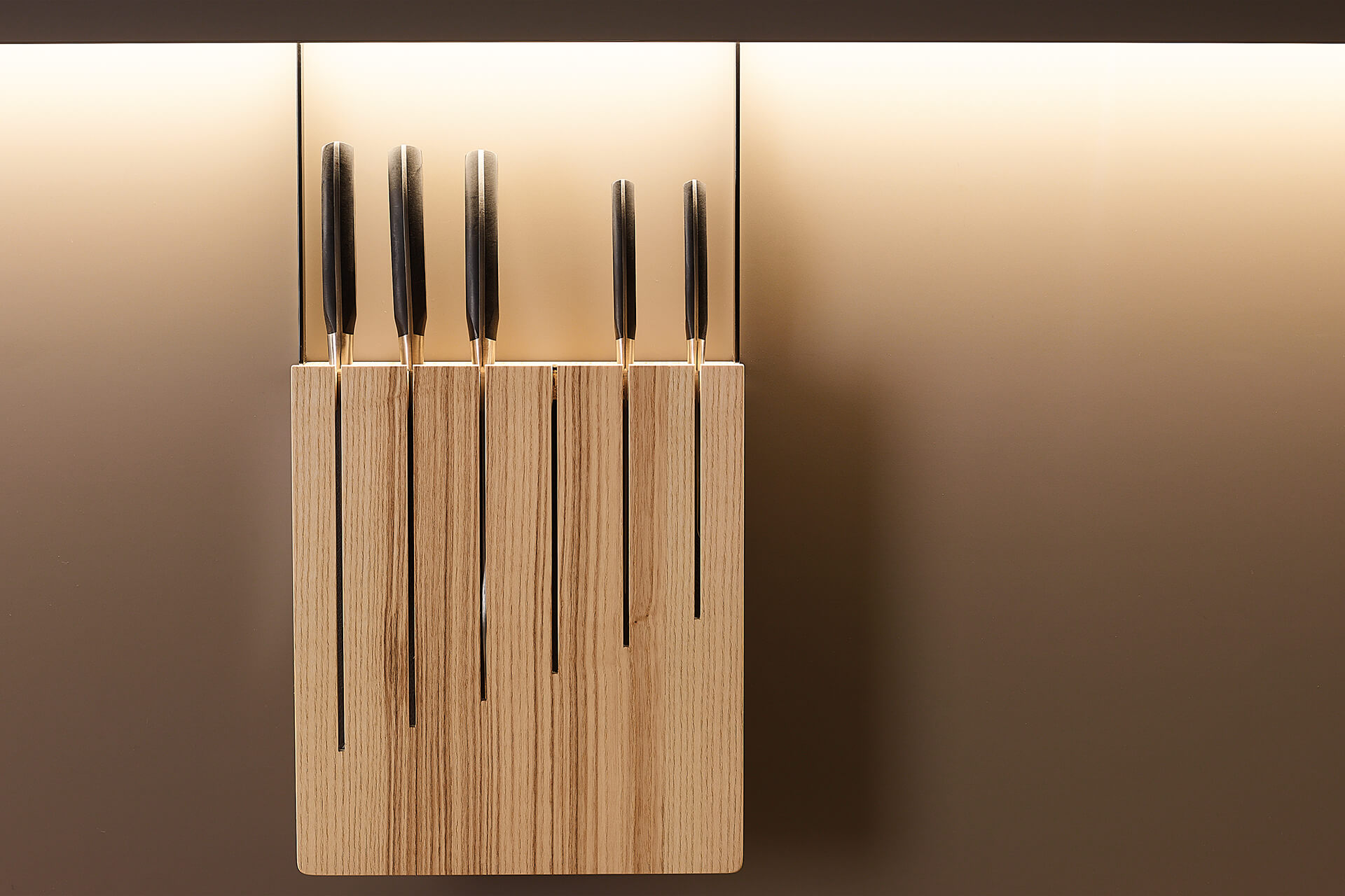 accesorio-cuchillero-madera-santos