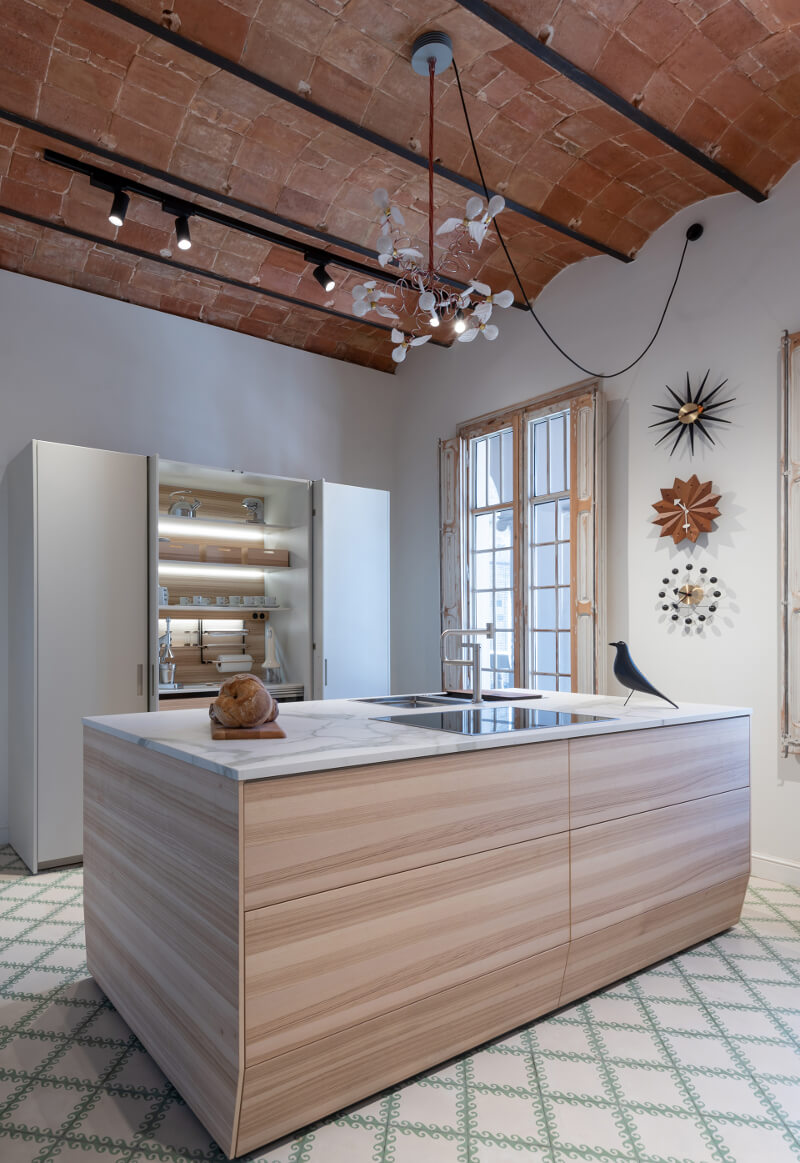 Clysa, le magasin de cuisine exclusif de Santos à Barcelona, consolide sa présence dans un nouveau local unique et surprenant
