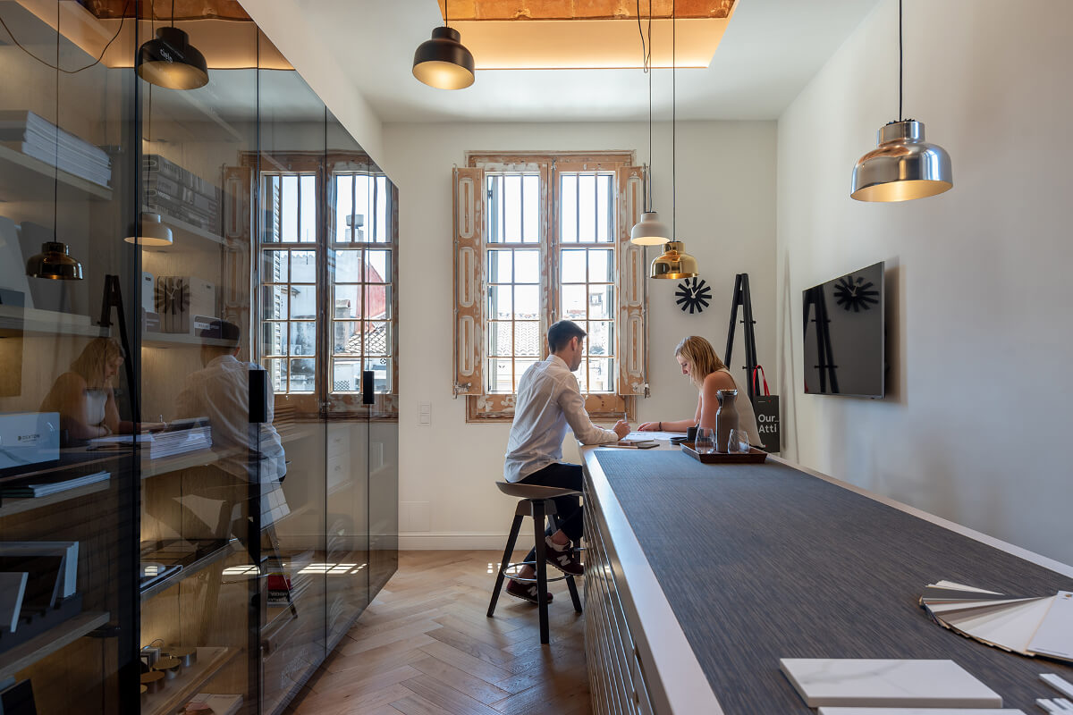 Clysa, le magasin de cuisine exclusif de Santos à Barcelona, consolide sa présence dans un nouveau local unique et surprenant