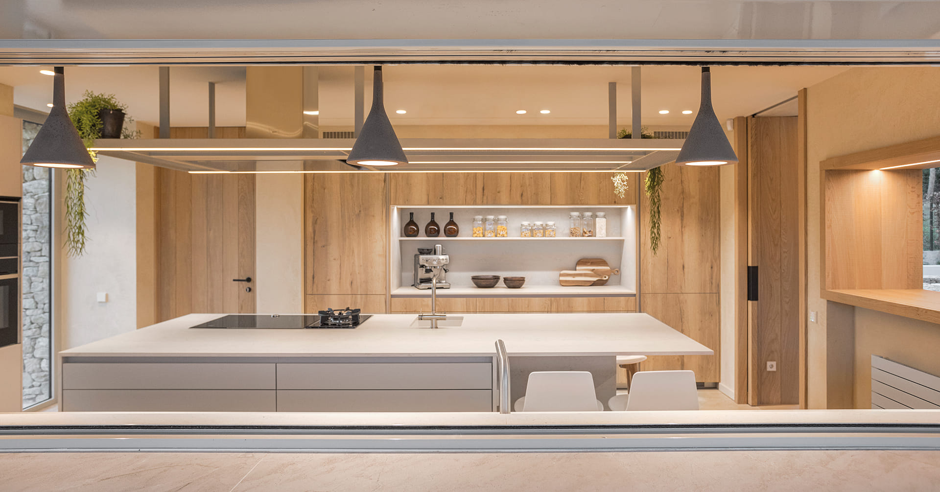 Santos kitchen in wood and cashmere with island