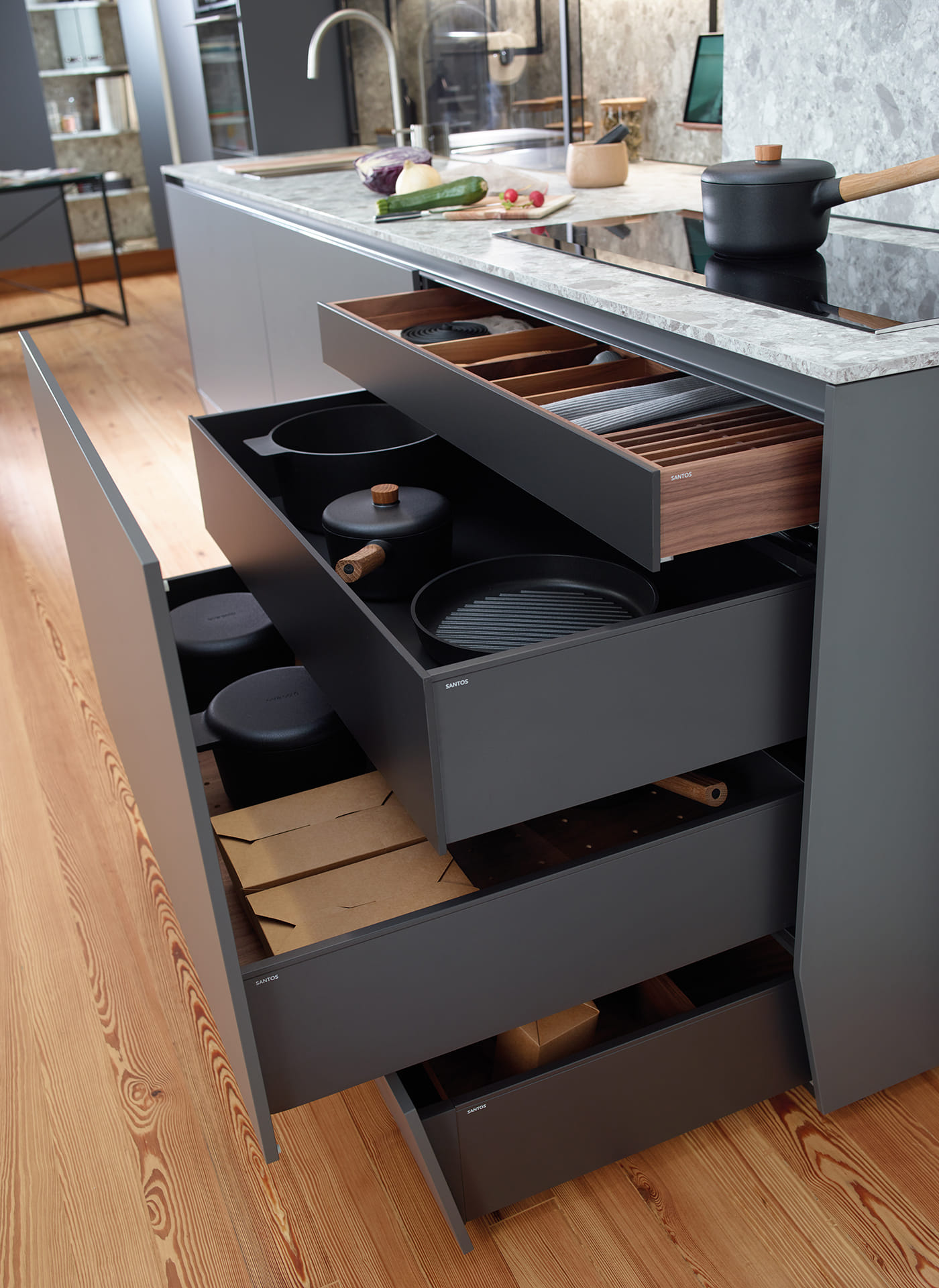 Cajonero zócalo. Muebles bajos cocinas Santos