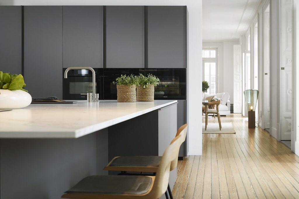 Open-plan grey Santos kitchen with island