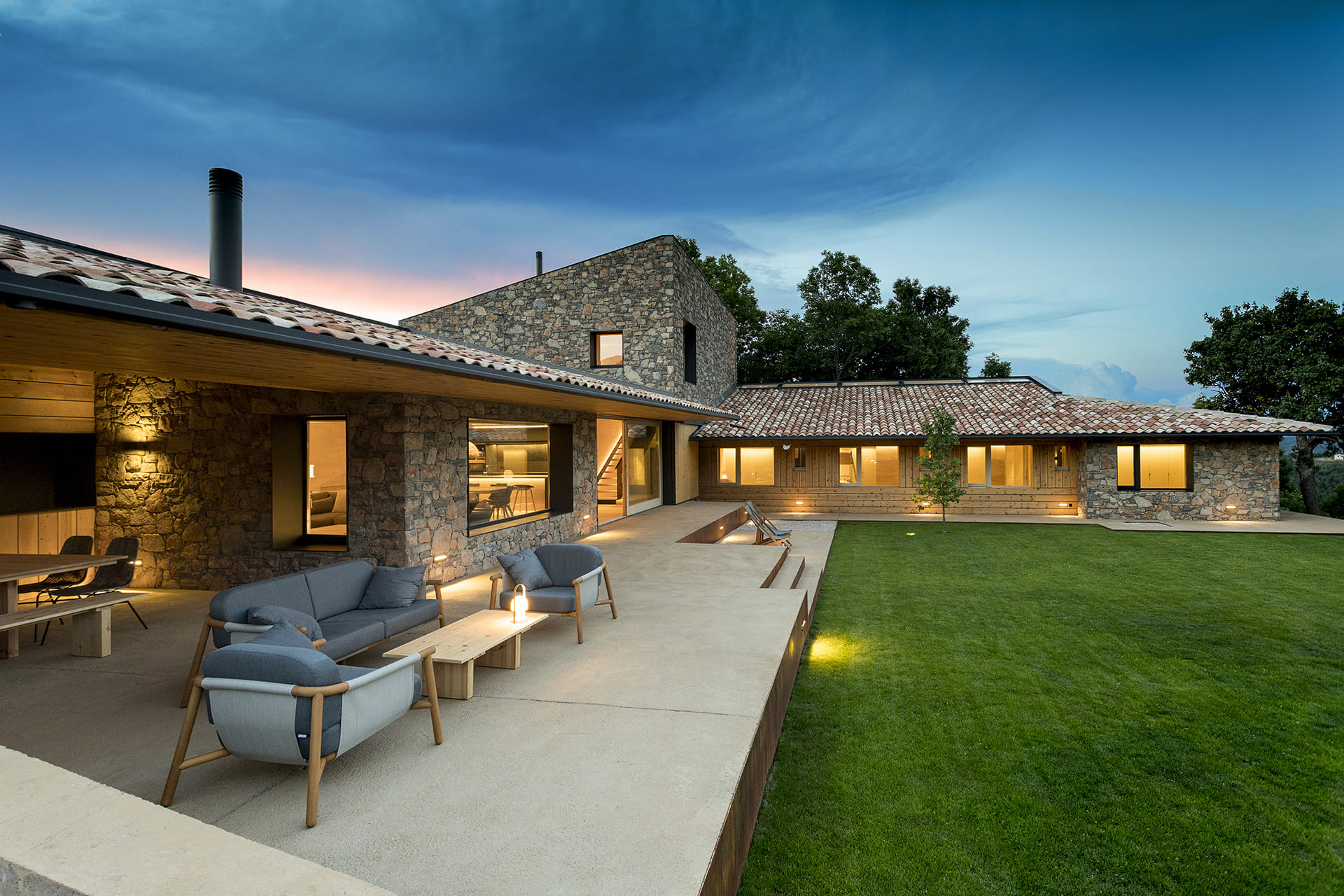 Traditional house renovated by DOM Arquitectura
