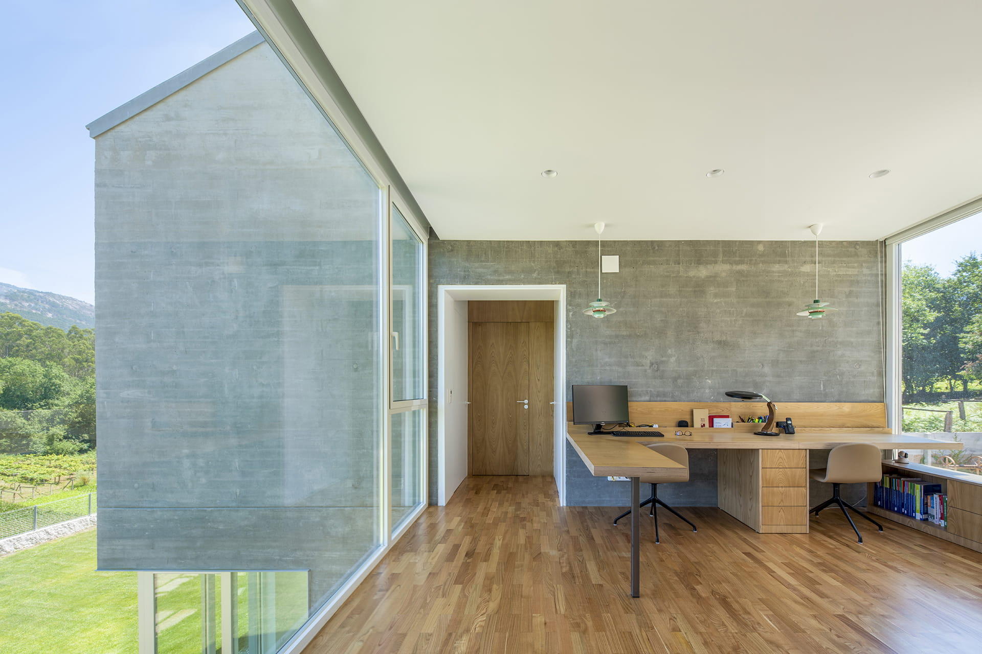 Werkkamer in gerenoveerde traditionele woning