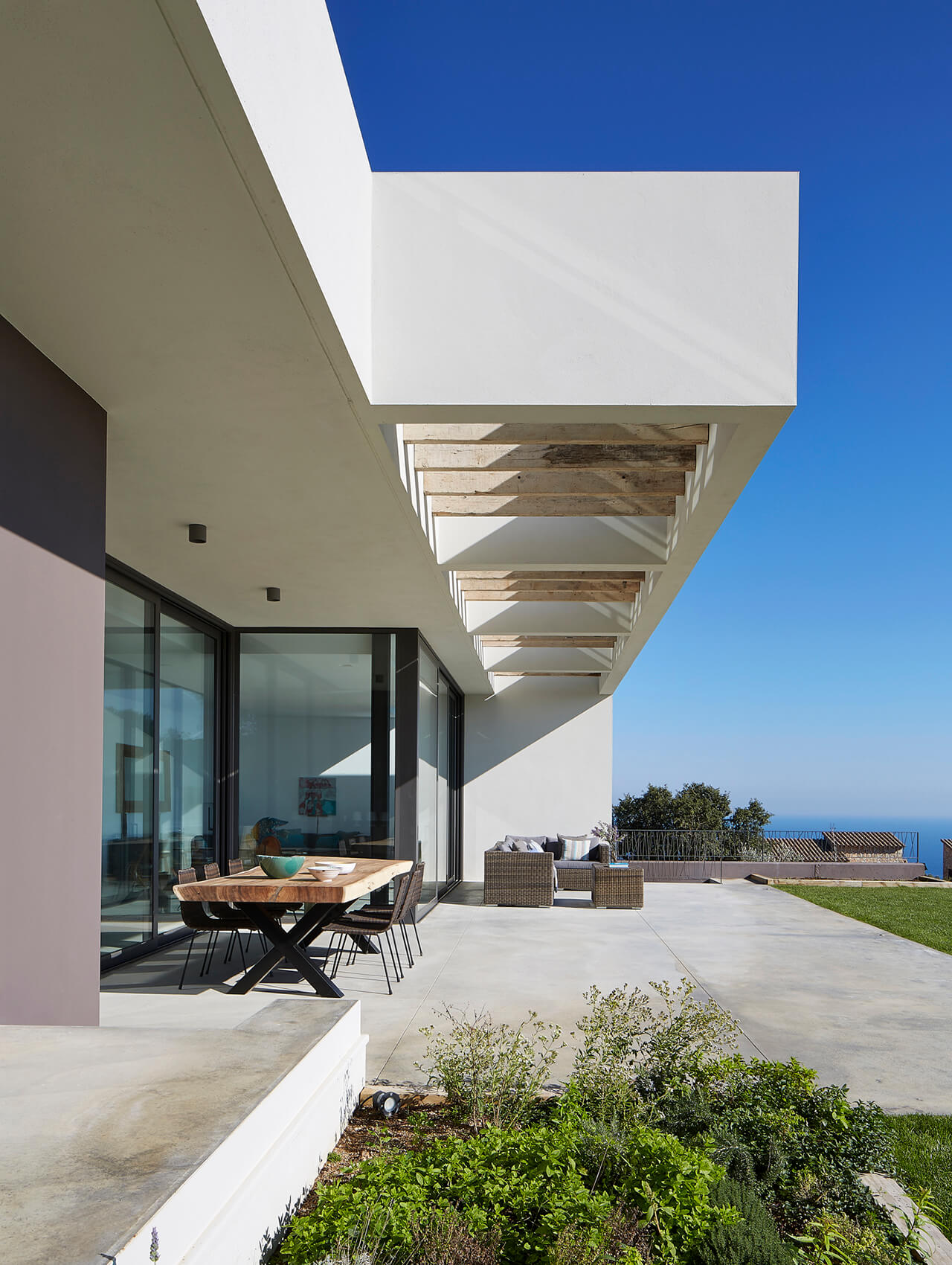 Patio de la vivienda diseñada por Jané & Font