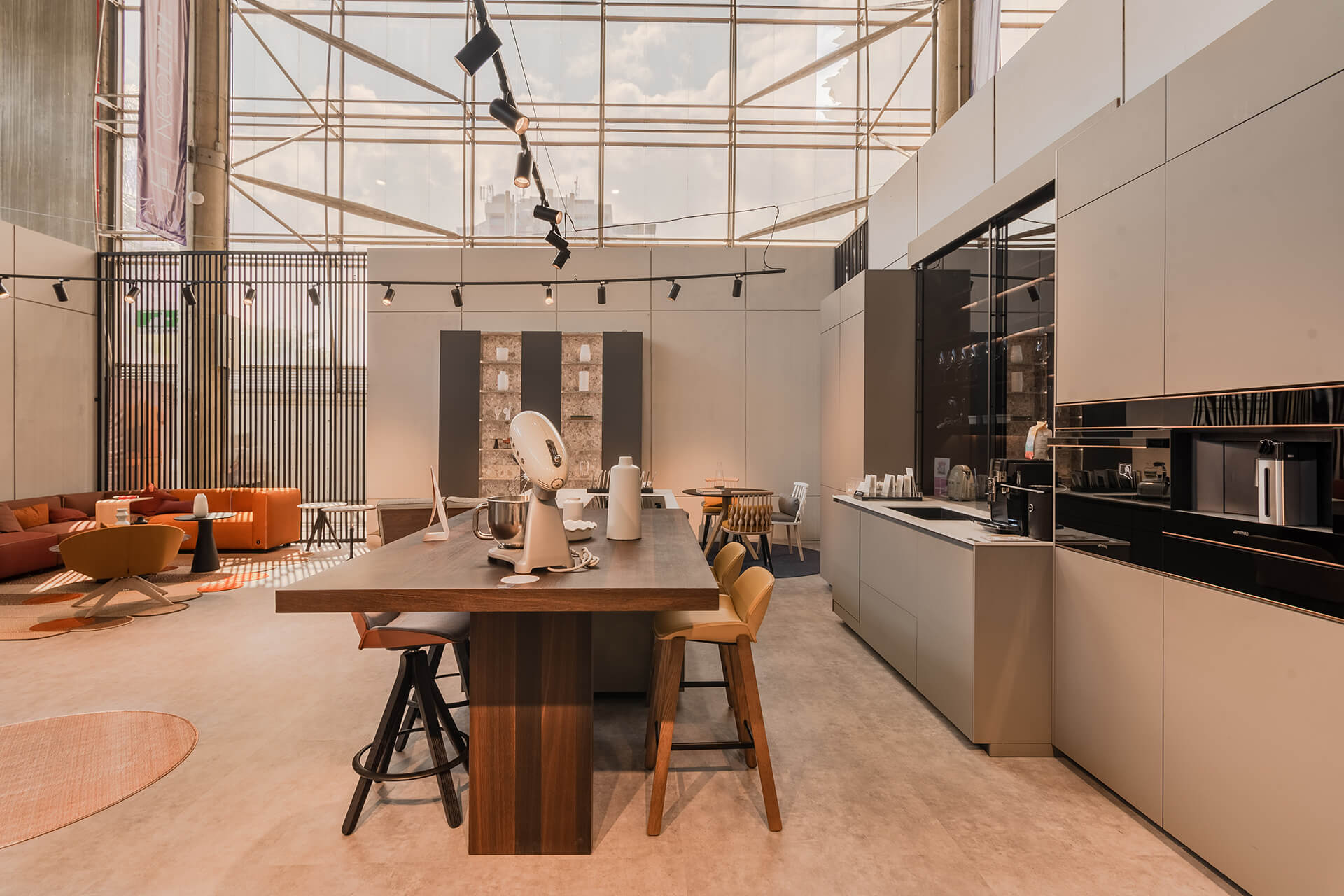 Stand cozinhas Santos Bogotá na feira do design Medellín 2022
