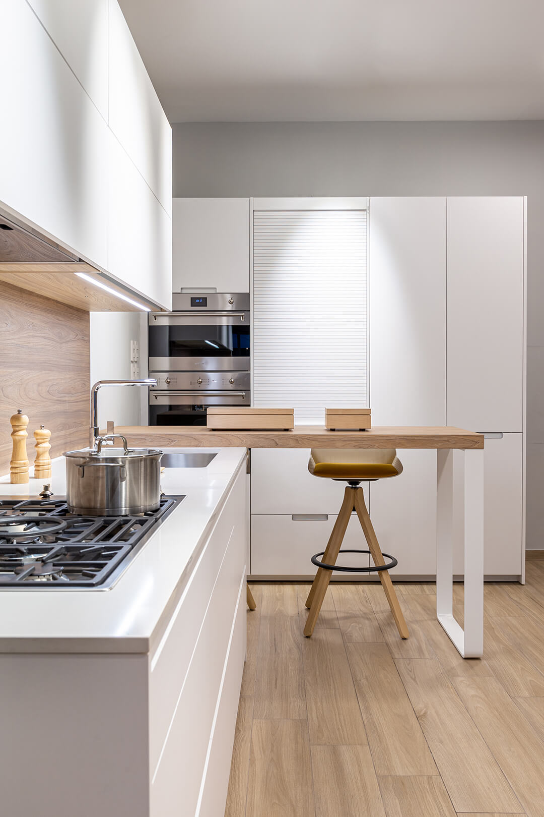 Tall units in white Santos Kitchens in Lima