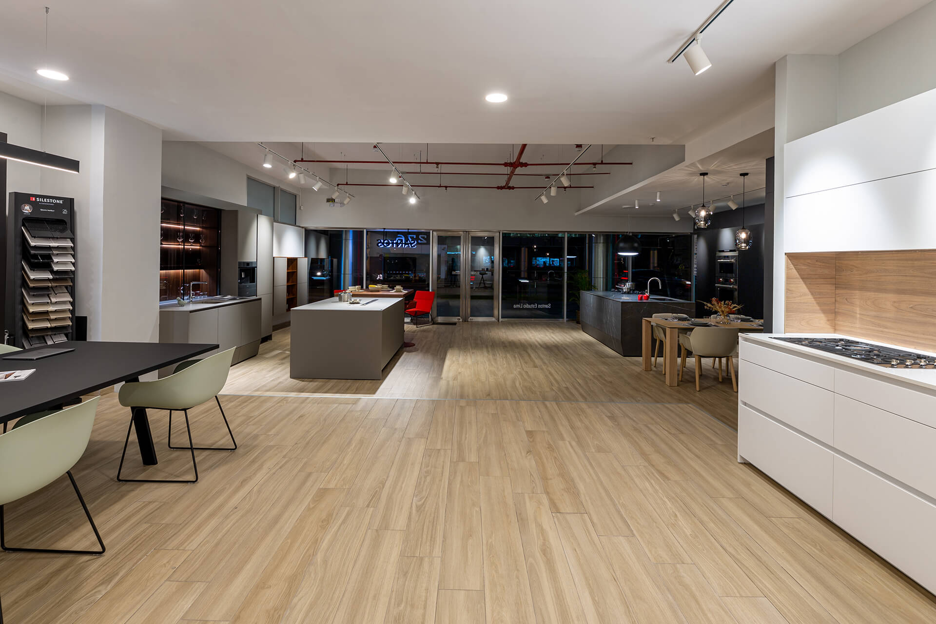 New Santos kitchen showroom in Lima