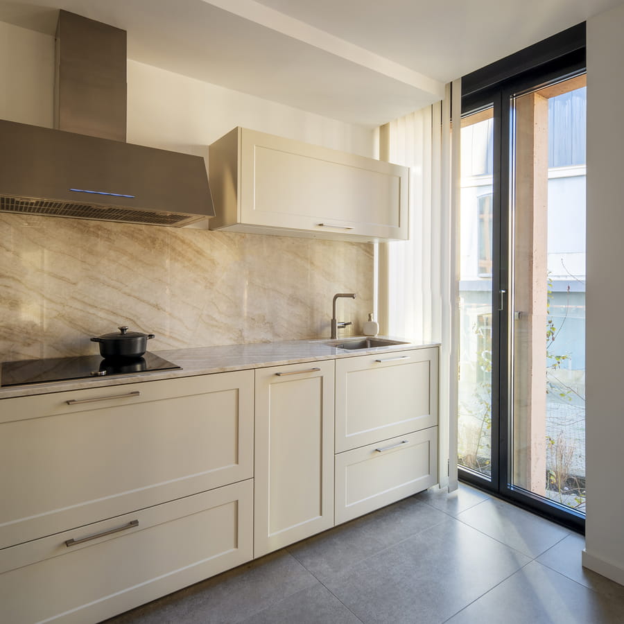 Cocina Santos con muebles altos y bajos