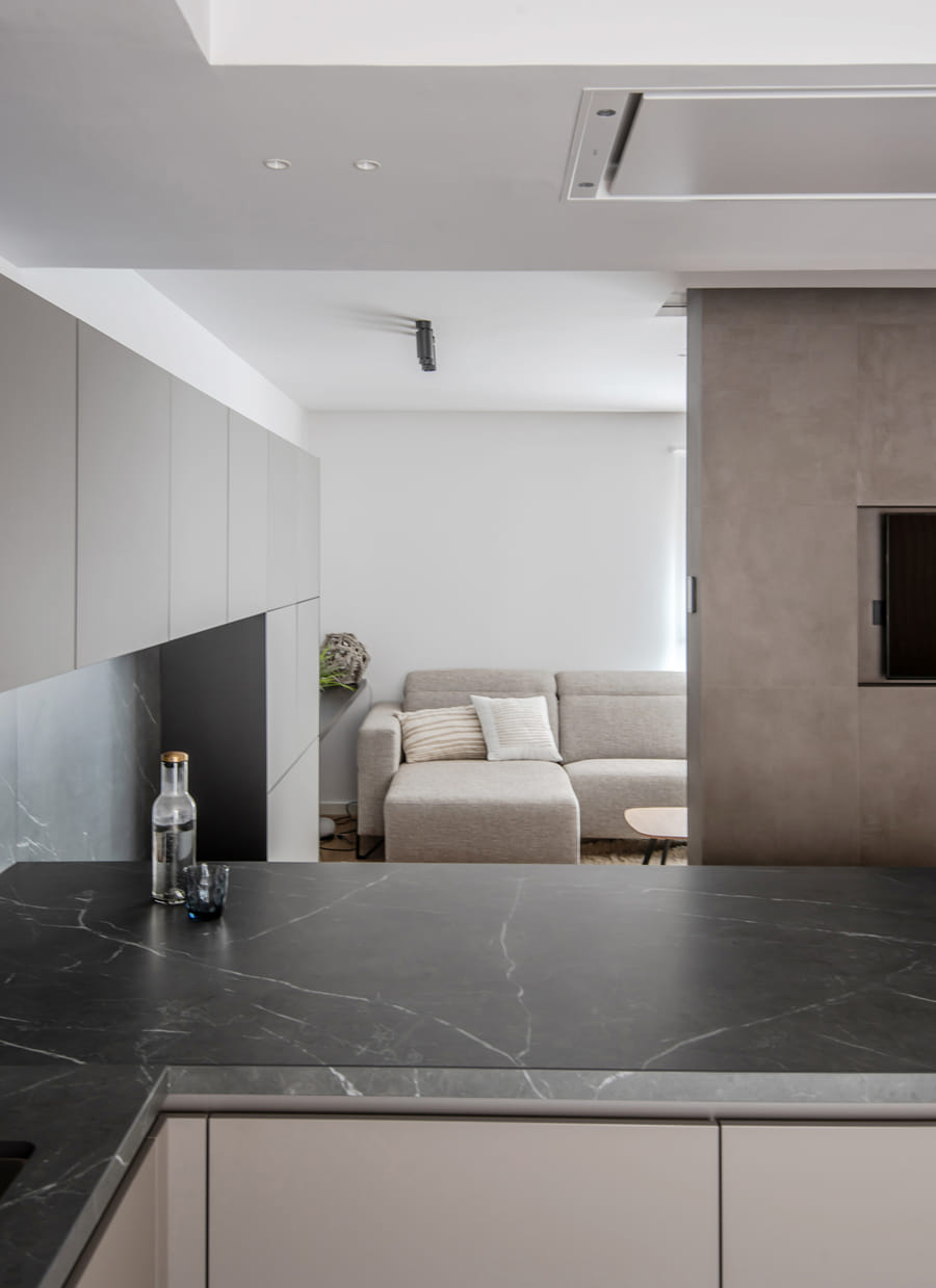 Cocina gris Santos abierta a salón
