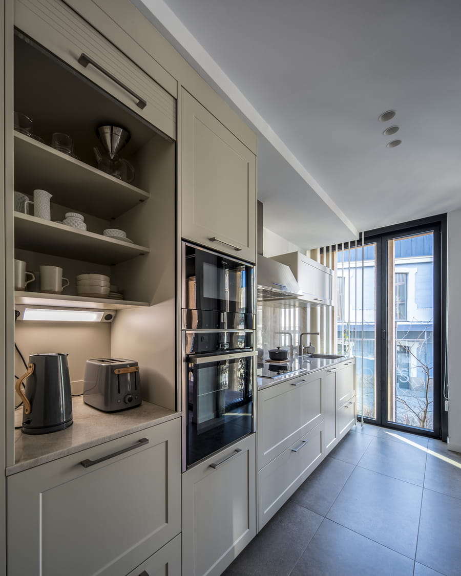 Módulo de cocina con perfil de iluminación Led