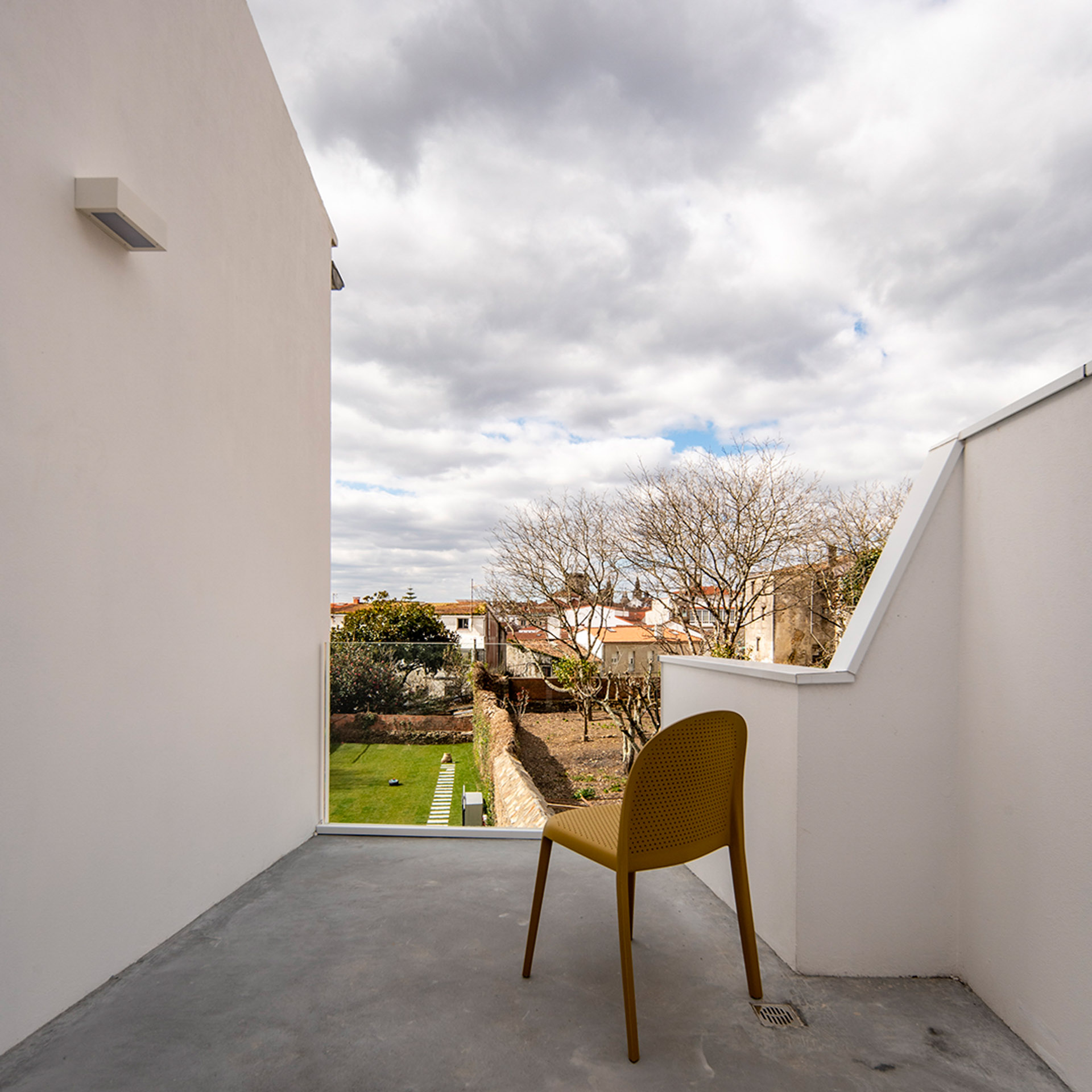 Extérieur d'une maison ancienne rénovée