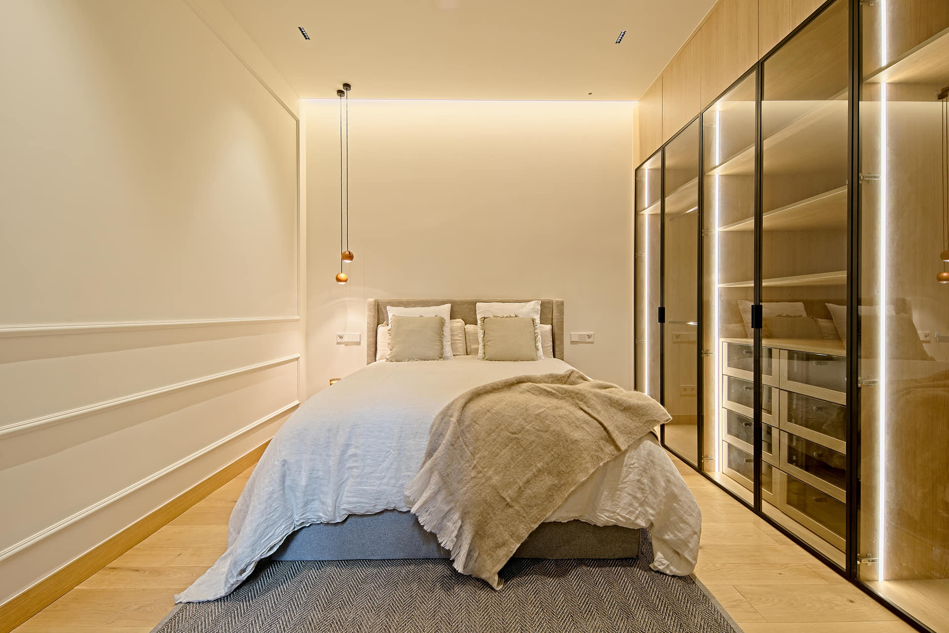 Slaapkamersuite in gerenoveerde woning