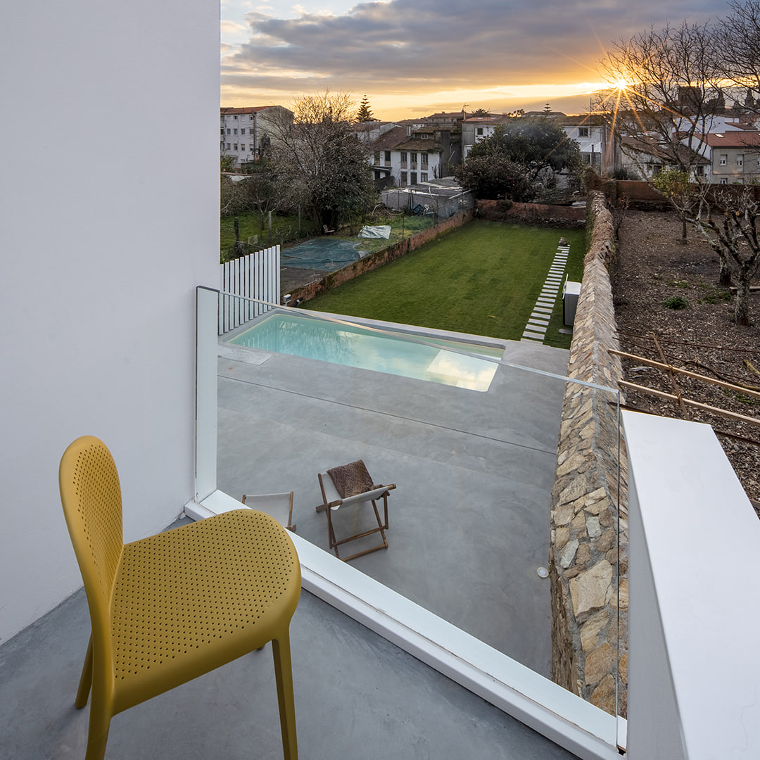 Terras van woning met uitzicht op de tuin