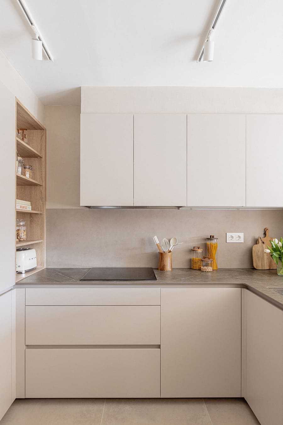 Cocina cashmere en U por Natalia Zubizarreta