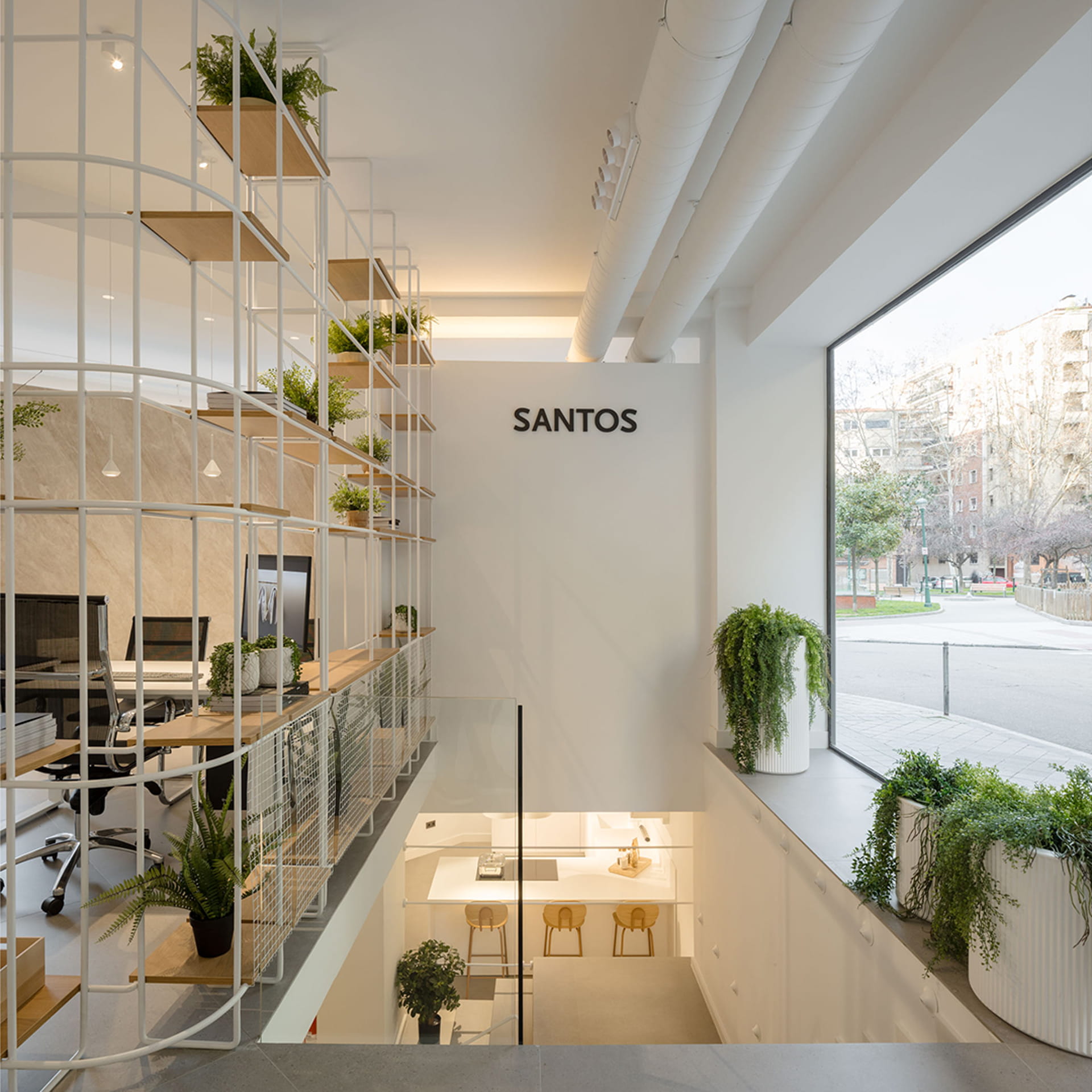 Winkel met twee verdiepingen van Keukens Santos in Salamanca