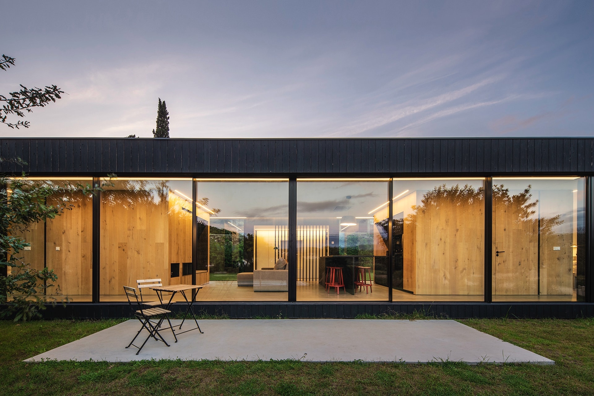 Vivienda moderna acristalada y luminosa Santos
